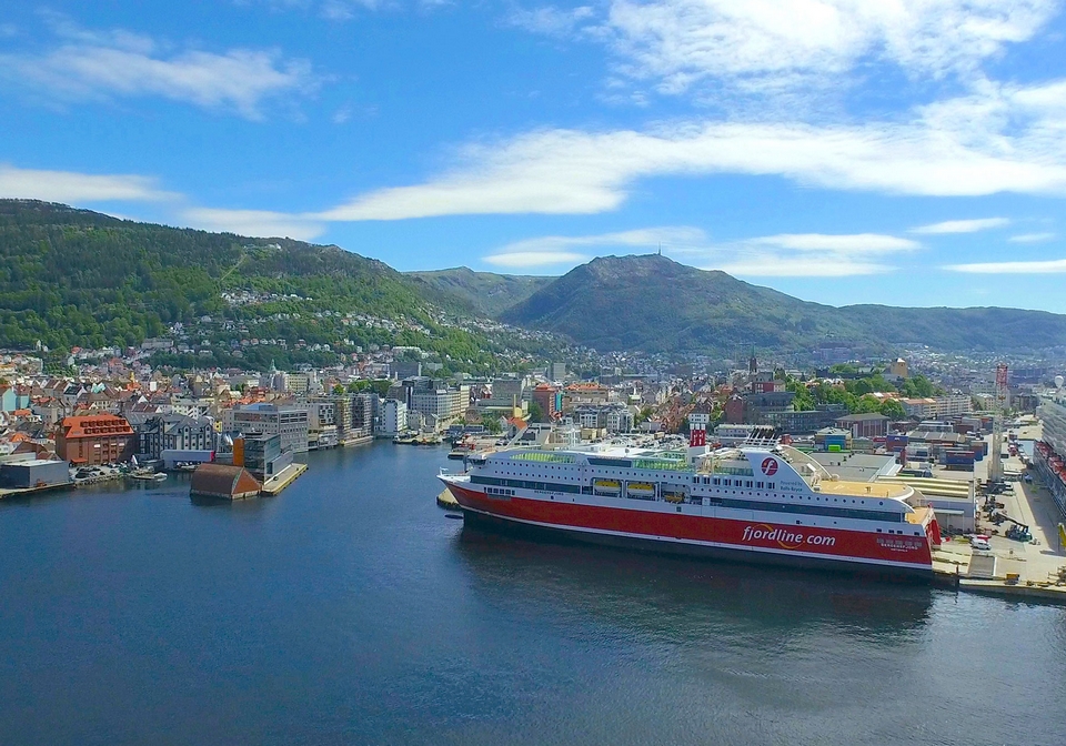 Il folle cammino: da Napoli a Bergen senza volo